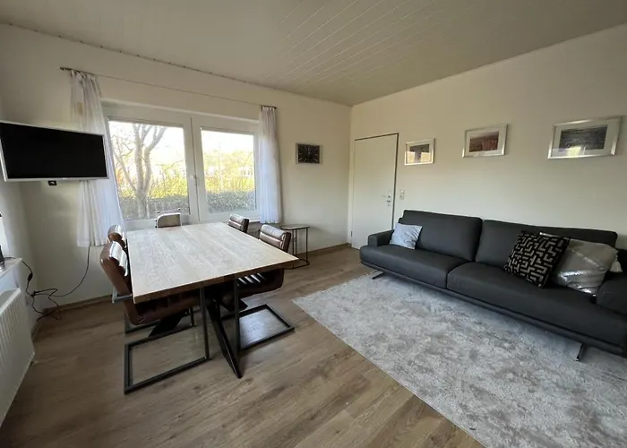 Deichblick 4 In Norddeich- Urlaub Und Erholung Am *